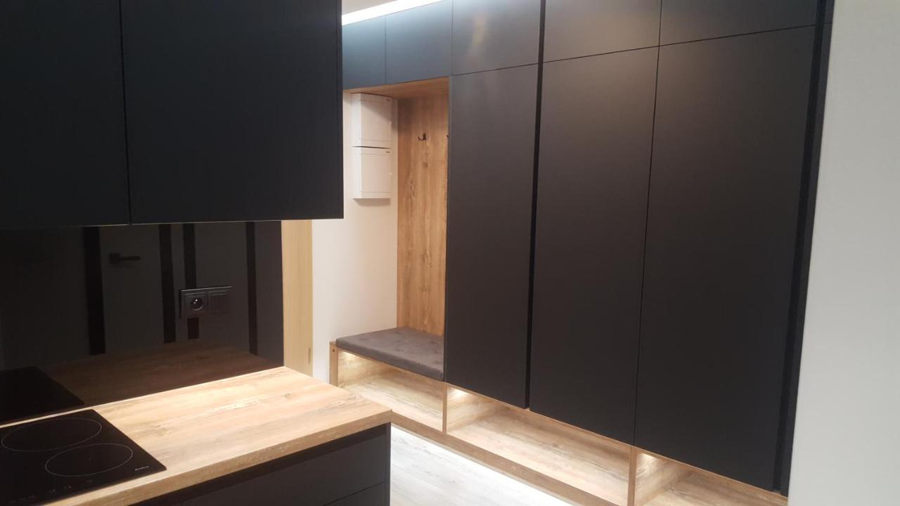 Apartament Skarbowa 2 & Parking Leszno  Kültér fotó