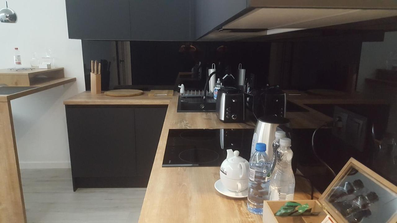Apartament Skarbowa 2 & Parking Leszno  Kültér fotó
